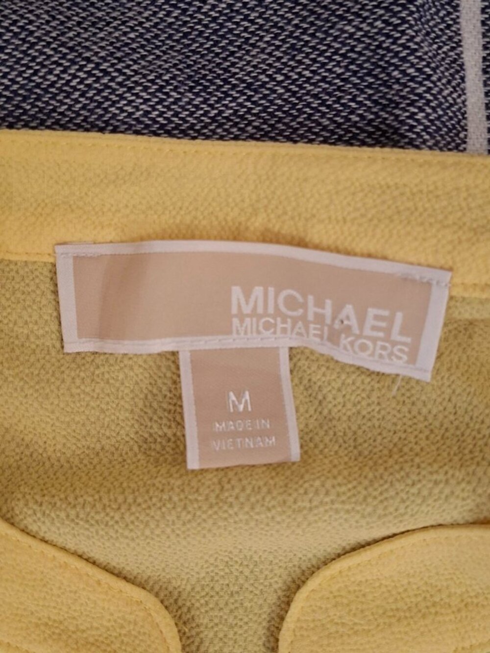 Michael Kors Yellow Lace‑Up Ruffle Elegant Feminine Summer Blouse Size M - Picture 3 of 6